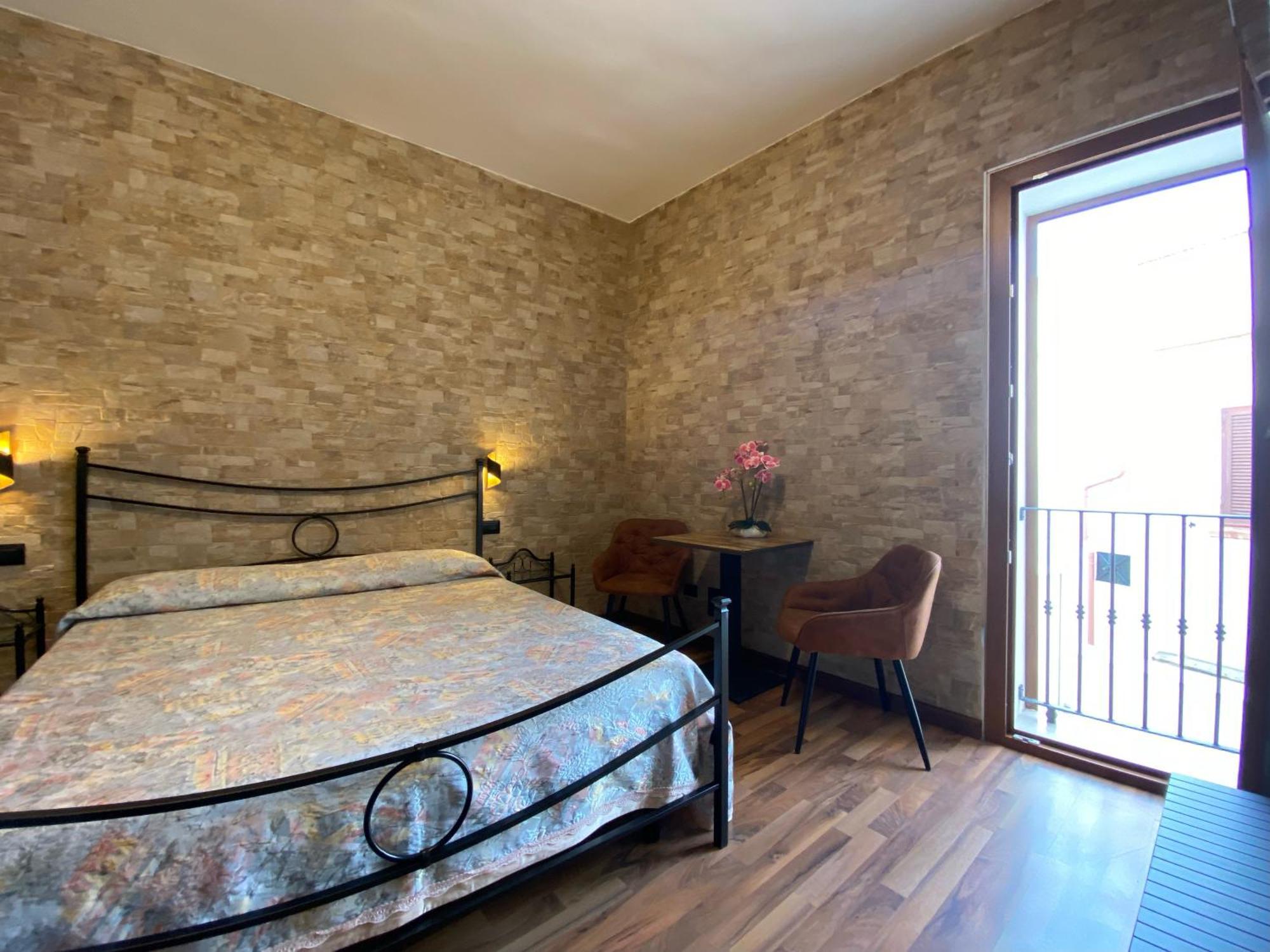 Uria Rooms & Suite B&B 维耶斯泰 外观 照片