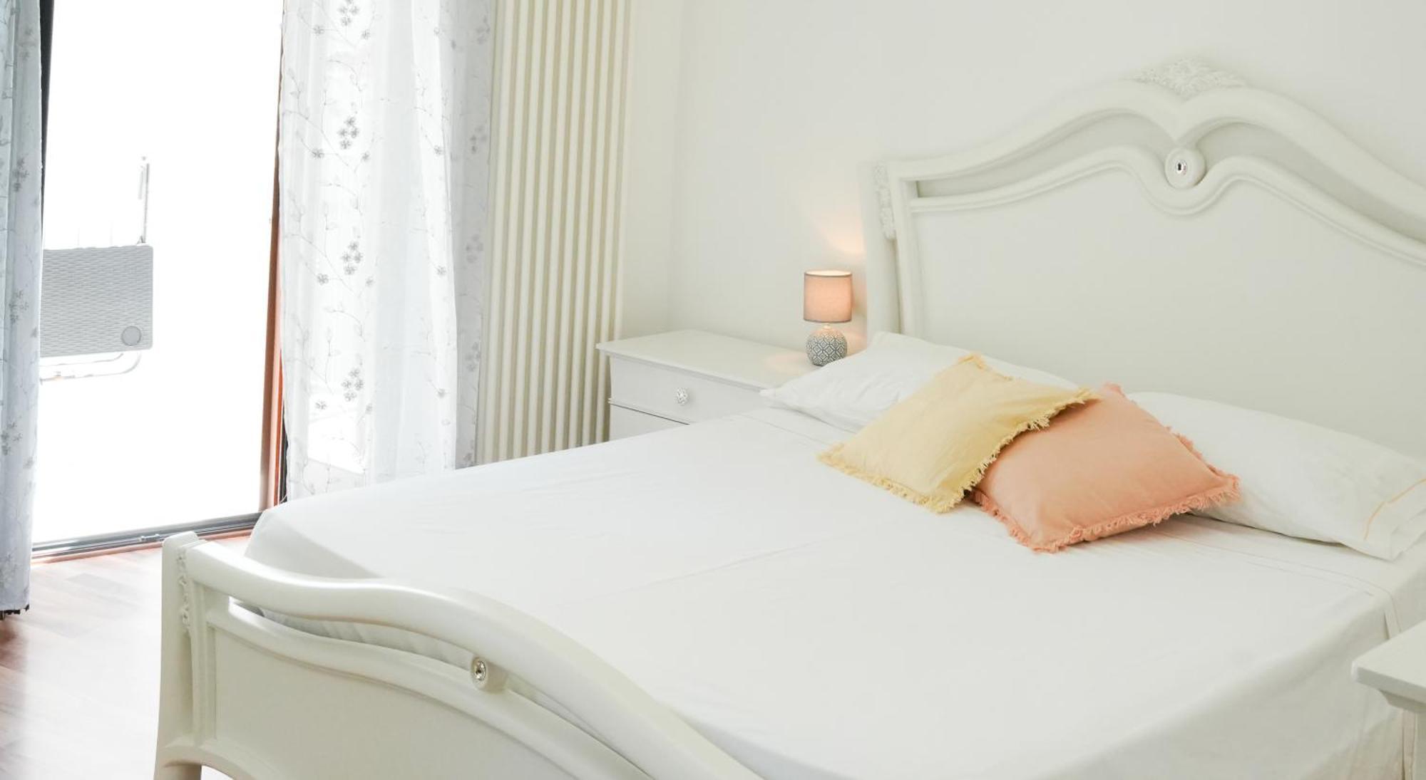 Uria Rooms & Suite B&B 维耶斯泰 外观 照片