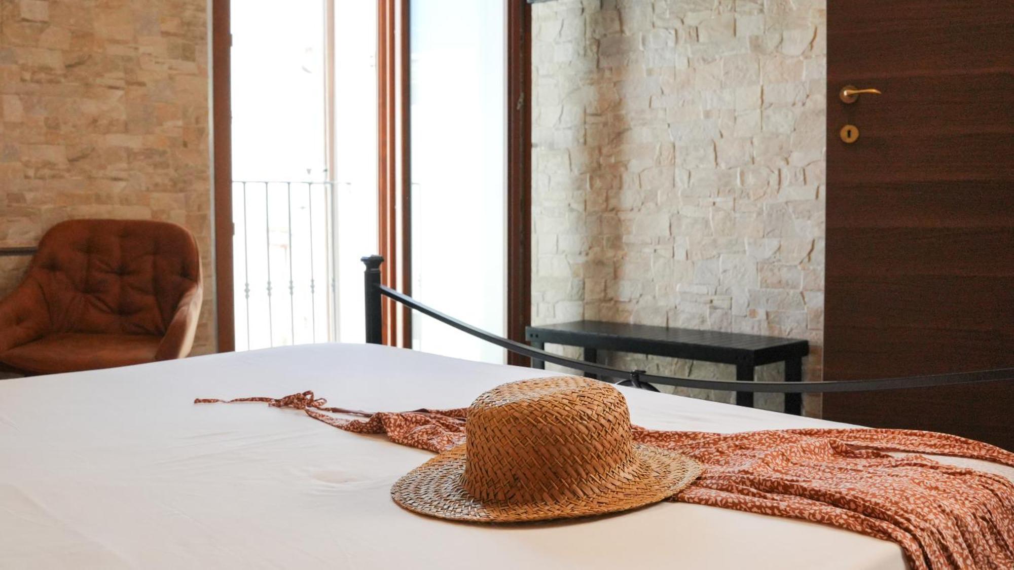 Uria Rooms & Suite B&B 维耶斯泰 外观 照片